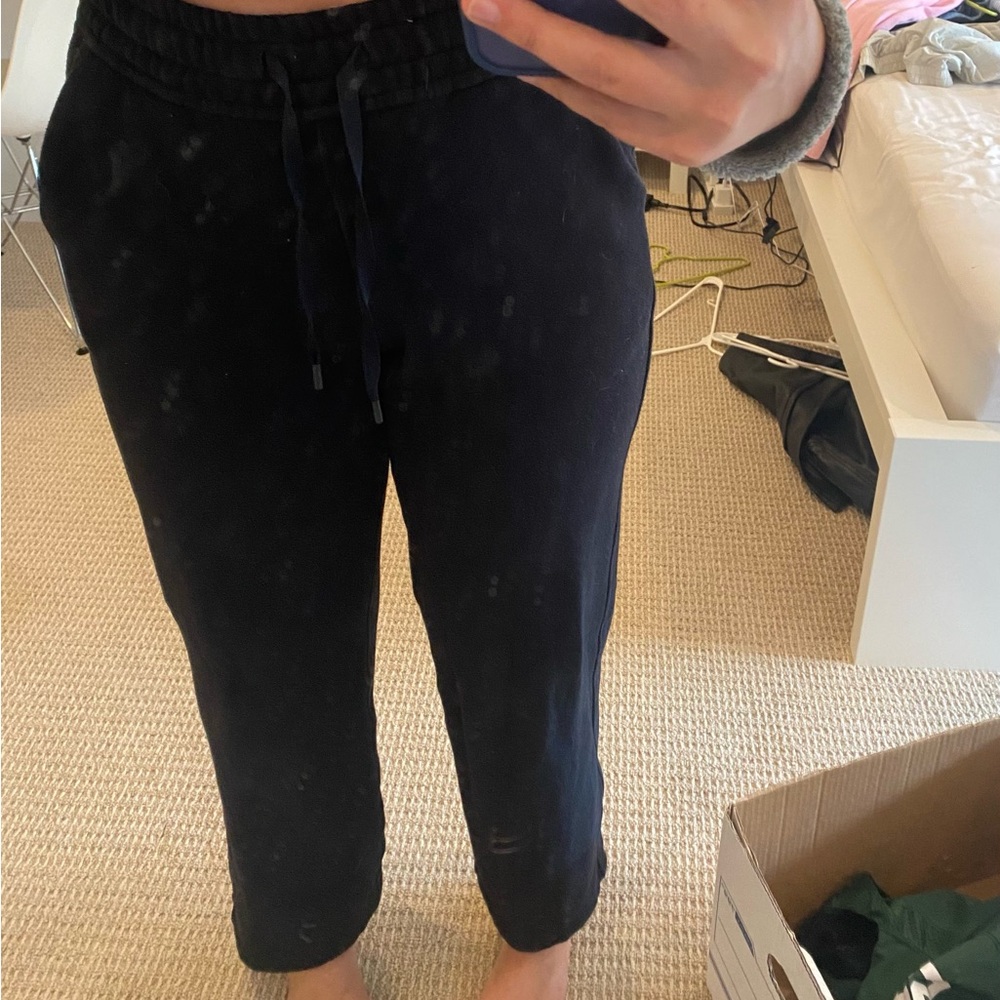 black sweatpants